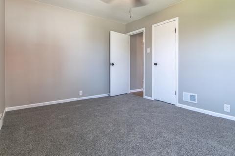 1714 Nicholson St, Crest Hill, IL 60403 photo 33