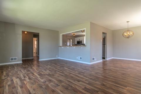 1714 Nicholson St, Crest Hill, IL 60403 photo 16