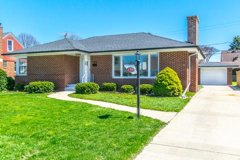 1714 Nicholson St, Crest Hill, IL 60403 photo 2