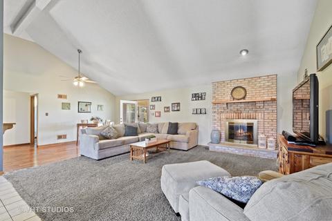 272 Miller St, Beecher, IL 60401 photo 4