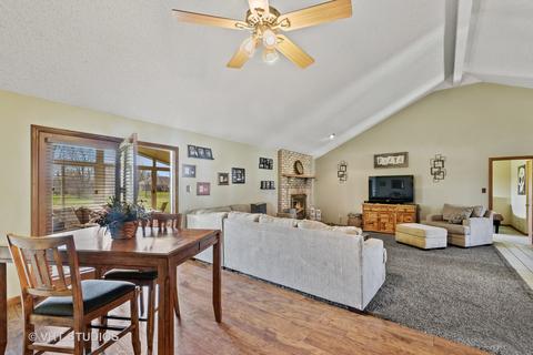 272 Miller St, Beecher, IL 60401 photo 8