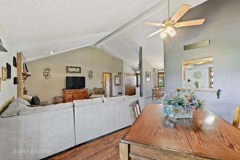 272 Miller St, Beecher, IL 60401 photo 9