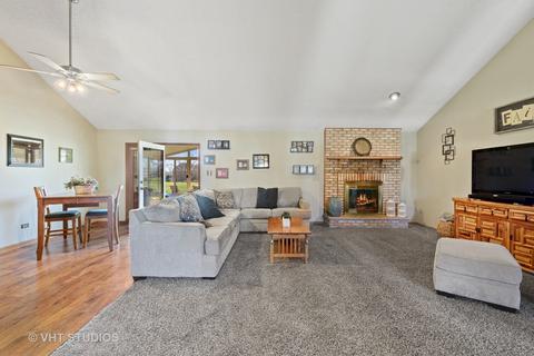 272 Miller St, Beecher, IL 60401 photo 6