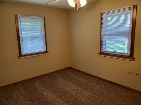 301 Ingleside Ave, Aurora, IL 60506 photo 12