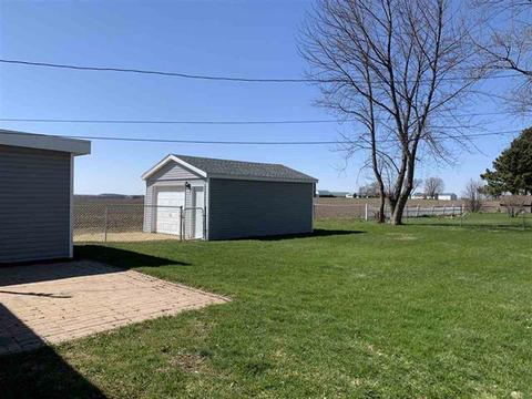 506 Sunset Ln, Mount Morris, IL 61054 photo 2