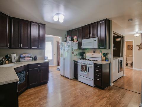 5948 Delaware Ave, Gurnee, IL 60031 photo 11