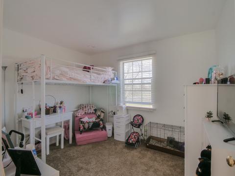 5948 Delaware Ave, Gurnee, IL 60031 photo 17