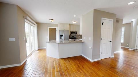 610 E Tomaras Ave, Savoy, IL 61874 photo 14