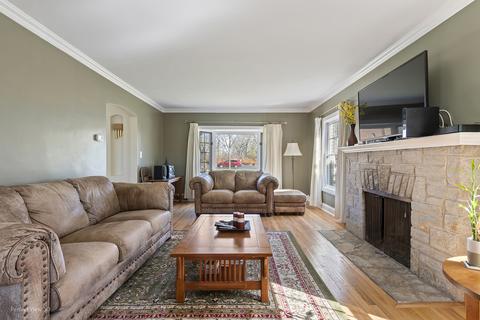 27 E Maple St, Lombard, IL 60148 photo 6