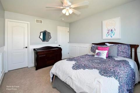 356 Shadow Hill Dr, Elgin, IL 60124 photo 18