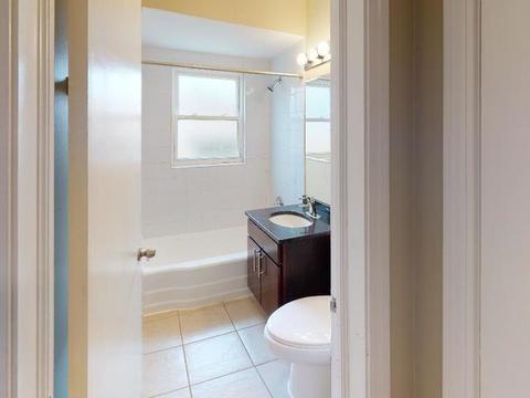 520 E Lincoln Ave, Des Plaines, IL 60018 photo 3