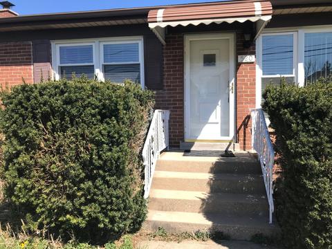 520 E Lincoln Ave, Des Plaines, IL 60018 photo 2