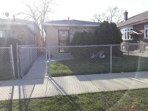 9936 S State St, Chicago, IL 60628 photo 1