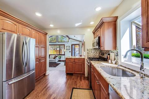 2121 Bennett Ave, Evanston, IL 60201 photo 16