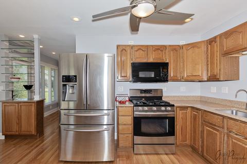 3404 Cove Ct, Johnsburg, IL 60051 photo 10