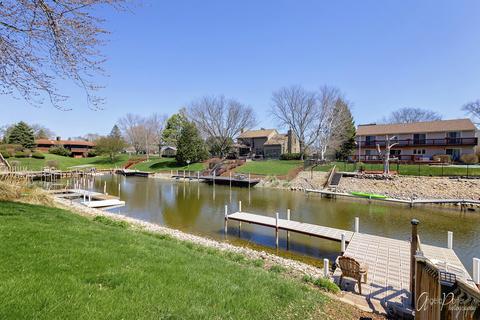 3404 Cove Ct, Johnsburg, IL 60051 photo 2
