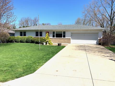 306 Rowe Dr, Bloomington, IL 61701 photo 1