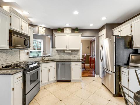 356 Bravo Ct, Bartlett, IL 60103 photo 6
