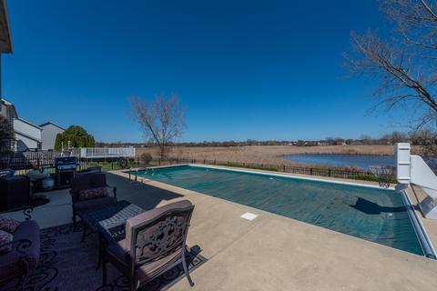 695 N Hundley St, Hoffman Estates, IL 60169 photo 38