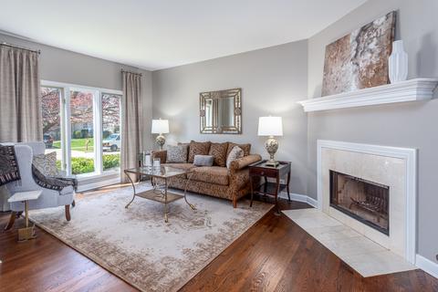 695 N Hundley St, Hoffman Estates, IL 60169 photo 4