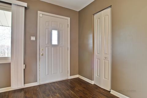225 Hickory St, Park Forest, IL 60466 photo 8
