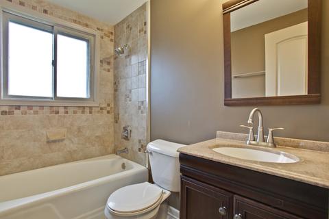 225 Hickory St, Park Forest, IL 60466 photo 17