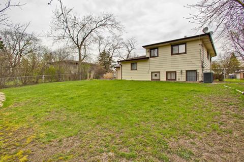 225 Hickory St, Park Forest, IL 60466 photo 4