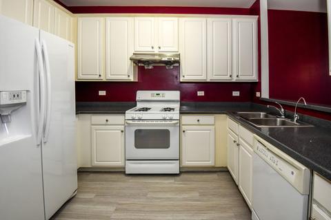 104 Neutrenton Ave, Elgin, IL 60120 photo 4