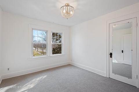 204 E Madison Ave, Wheaton, IL 60187 photo 16
