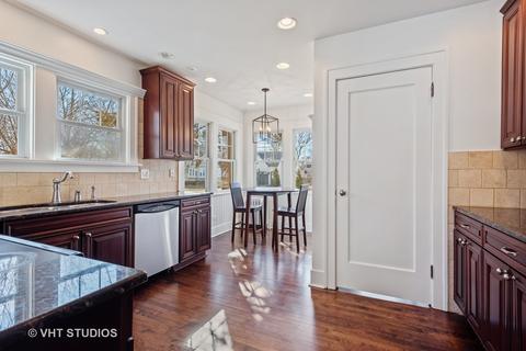204 E Madison Ave, Wheaton, IL 60187 photo 12