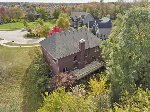 18 Springbrook Ln, Algonquin, IL 60102 photo 3