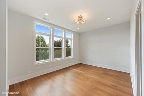 7618 W Myrtle Ave, Chicago, IL 60631 photo 25