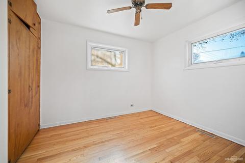 226 Summit St, Elgin, IL 60120 photo 11