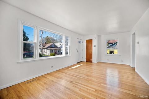 226 Summit St, Elgin, IL 60120 photo 4