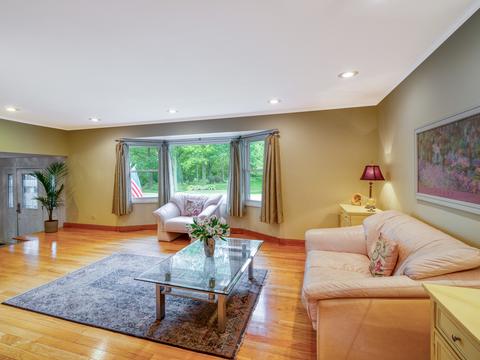 1110 Concord Ln, Hoffman Estates, IL 60192 photo 5