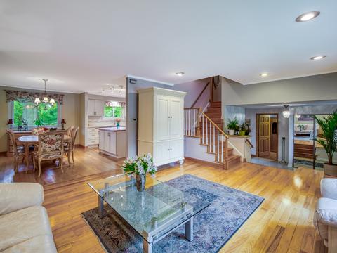1110 Concord Ln, Hoffman Estates, IL 60192 photo 7