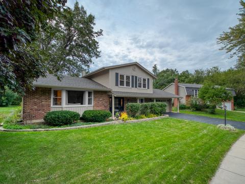 1110 Concord Ln, Hoffman Estates, IL 60192 photo 2
