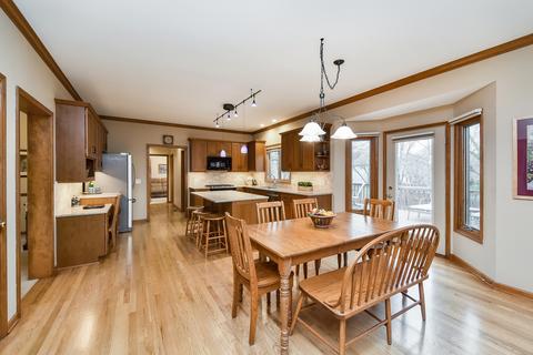 1344 Ada Ln, Naperville, IL 60540 photo 4