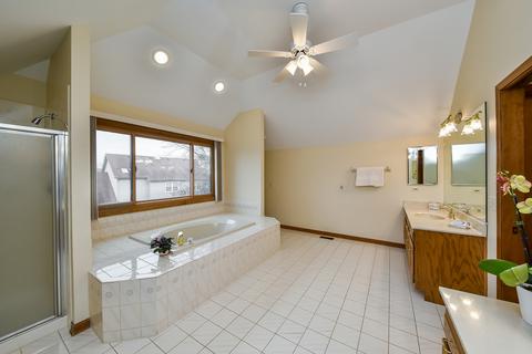1344 Ada Ln, Naperville, IL 60540 photo 17