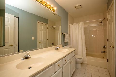 1609 Hartley Dr, Algonquin, IL 60102 photo 12