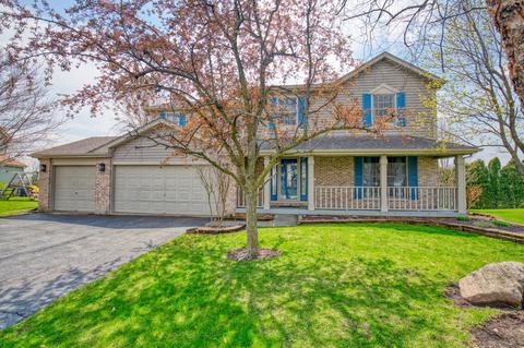 1609 Hartley Dr, Algonquin, IL 60102 photo 1