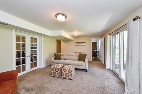 1905 Cheshire Ln, Wheaton, IL 60189 photo 18