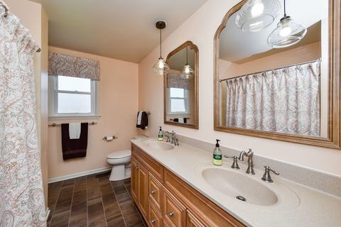 1905 Cheshire Ln, Wheaton, IL 60189 photo 16