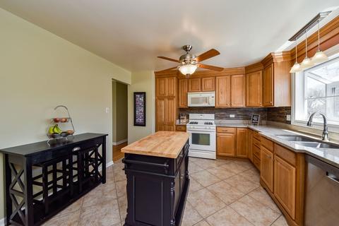 1905 Cheshire Ln, Wheaton, IL 60189 photo 11