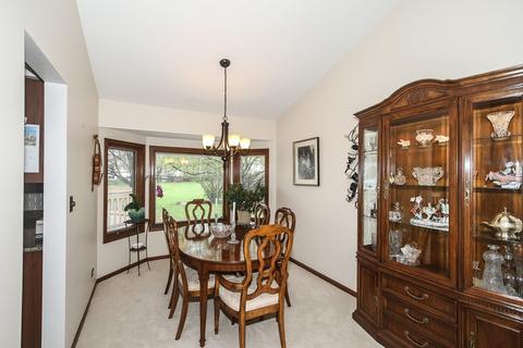 511 Ladysmith Rd, Bartlett, IL 60103 photo 8