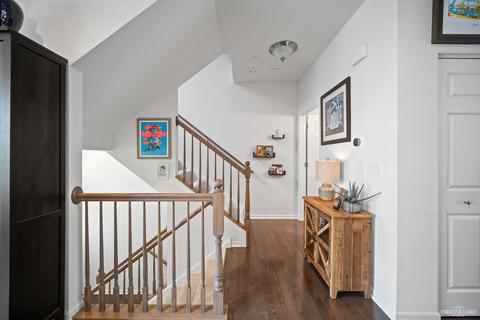 2873 Henley Ln, Naperville, IL 60540 photo 4