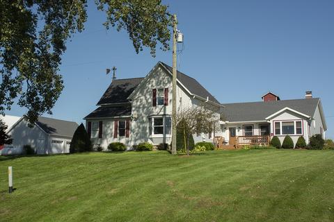 15890 Wayne Rd, Morrison, IL 61270 photo 1