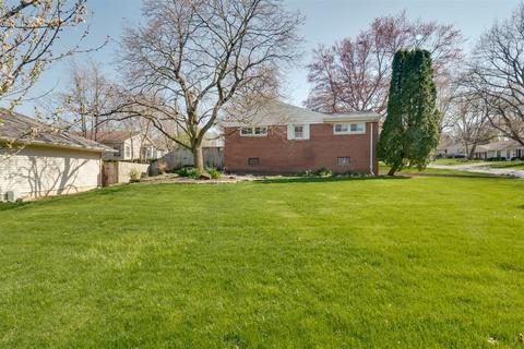 17 Walker Dr, Bloomington, IL 61701 photo 30