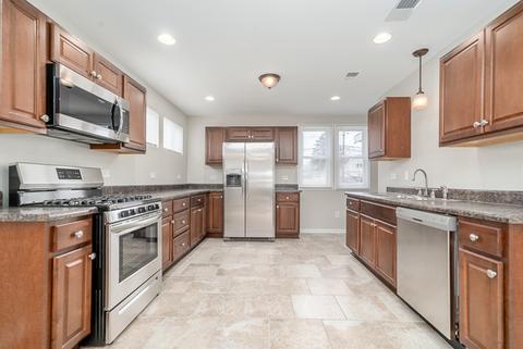 413 White Ave, Joliet, IL 60433 photo 7