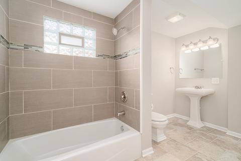 413 White Ave, Joliet, IL 60433 photo 17